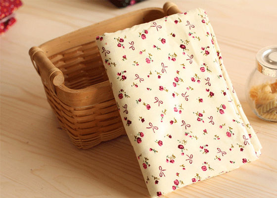 ผ้าฝ้าย 98% สแปนเด็กซ์ 2% ผ้าผ้าลูกฟูกลายดอกไม้ลูกกวาด